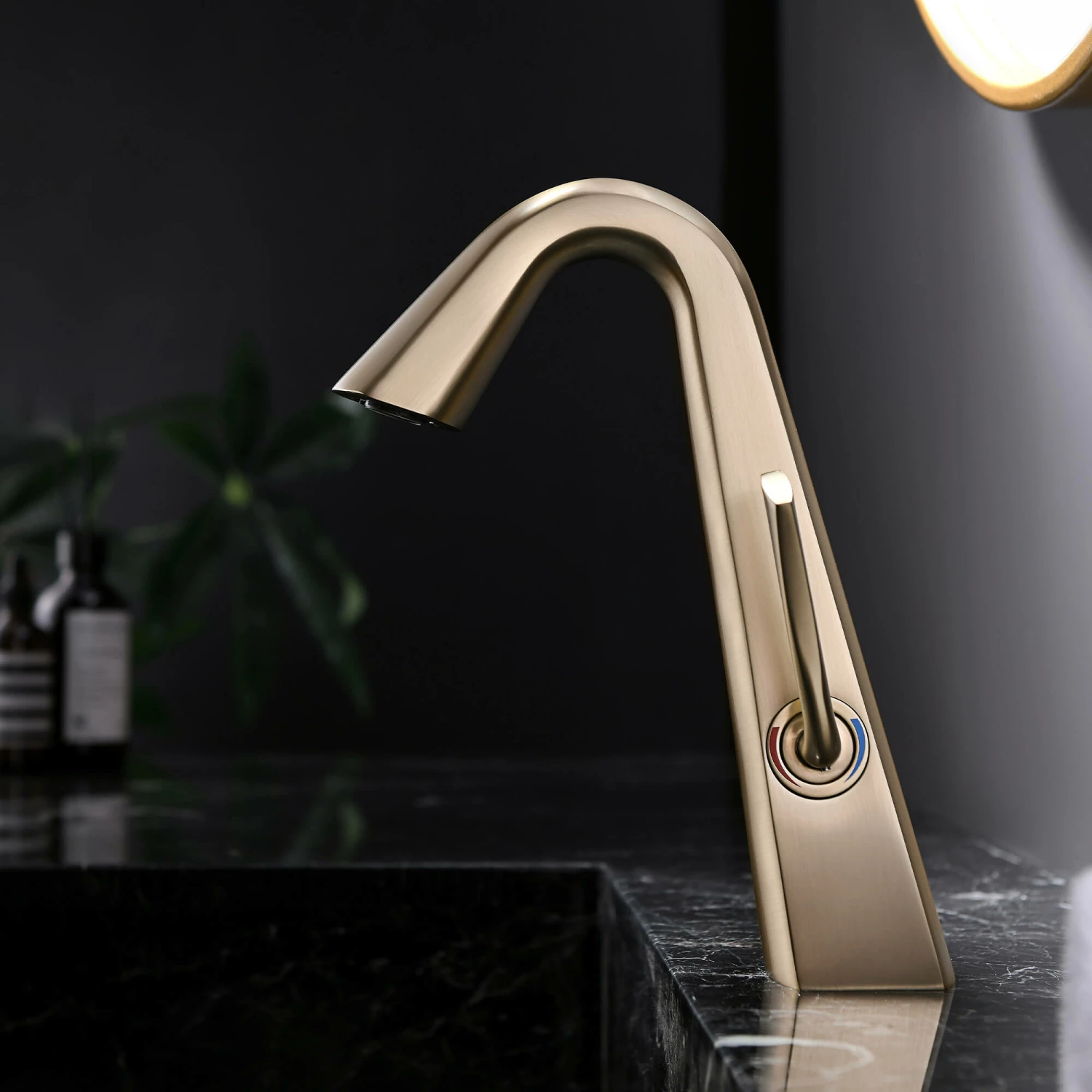 Modern Bathroom Sink Faucet Single Hole Single Handle Brushed Gold JK0278 4 Modern Bathroom Sink Faucet Single Hole Single Handle Brushed Gold JK0278 - Image 4