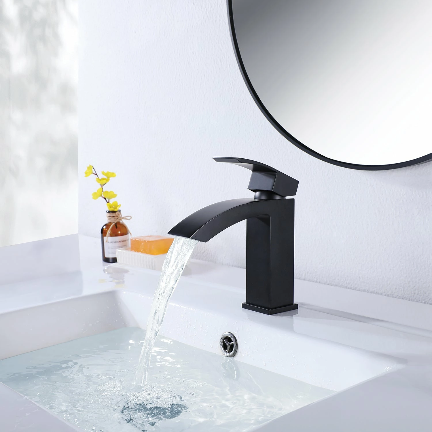 Single Handle Deck Mounted Bathroom Sink Faucet RB0760 3 Single Handle Deck Mounted Bathroom Sink Faucet RB0760 - Image 3