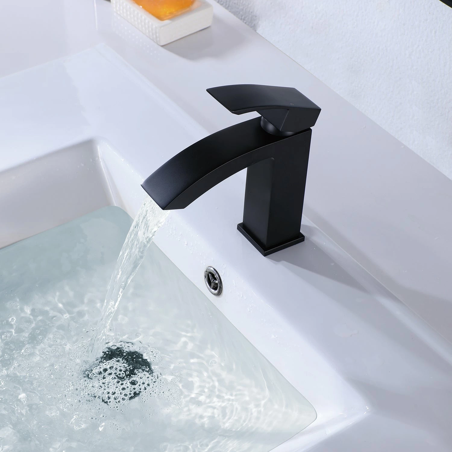 Single Handle Deck Mounted Bathroom Sink Faucet RB0760 4 Single Handle Deck Mounted Bathroom Sink Faucet RB0760 - Image 4