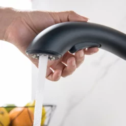 Two Spray Mode Pull Out Bathroom Sink Faucet With Deck Plate RB0958 14 Two Spray Mode Pull Out Bathroom Sink Faucet With Deck Plate RB0958 -Cheap RBrohant Store RB0958 4