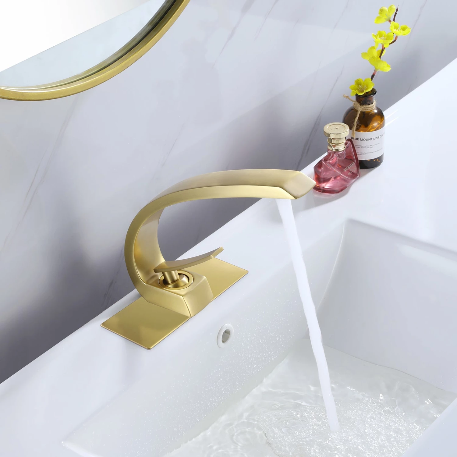 Brushed Gold Bathroom Sink Faucet With 6-inch Deck Plate RB0979 3 Brushed Gold Bathroom Sink Faucet With 6-inch Deck Plate RB0979 - Image 3