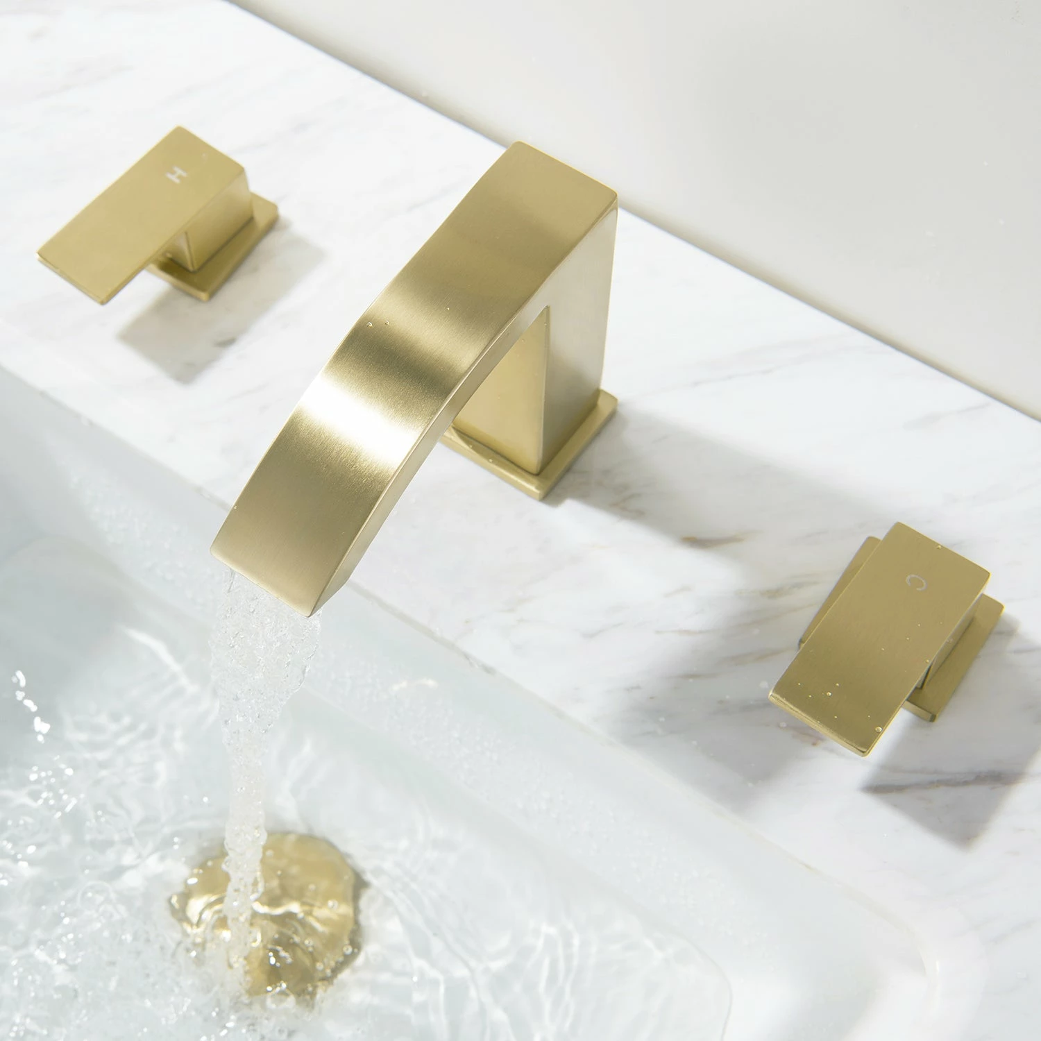 Widespread 2 Handle Bathroom Sink Faucet Brushed Gold RB0980 4 Widespread 2 Handle Bathroom Sink Faucet Brushed Gold RB0980 - Image 4